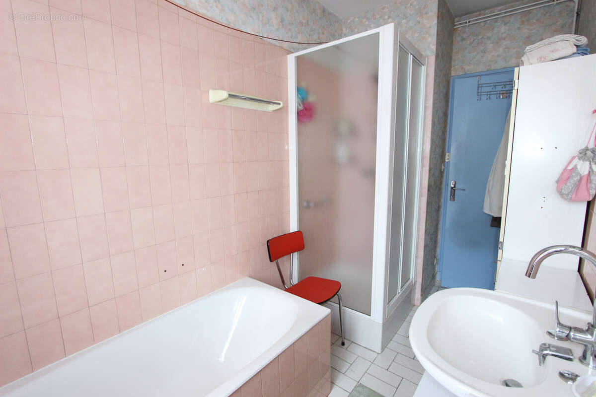 Maison à COULANGES-LES-NEVERS