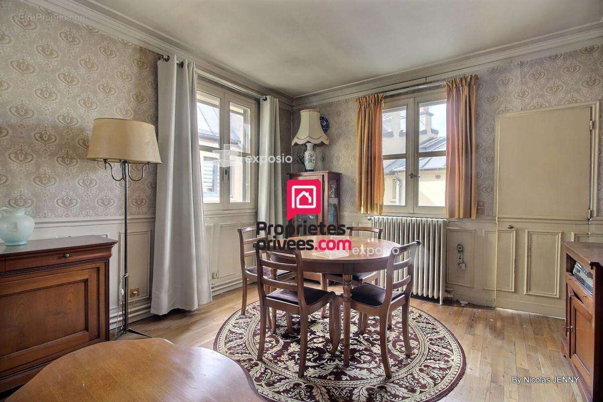 Appartement à VERSAILLES