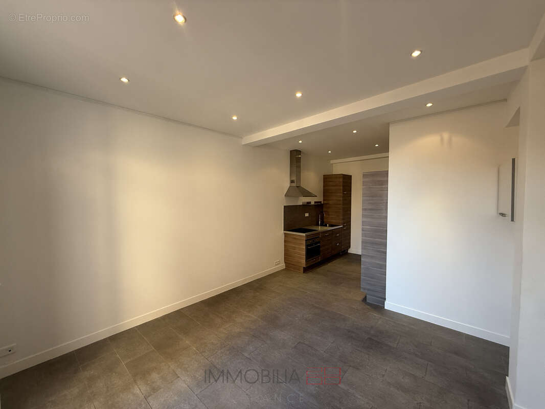 Appartement à BEAUSOLEIL