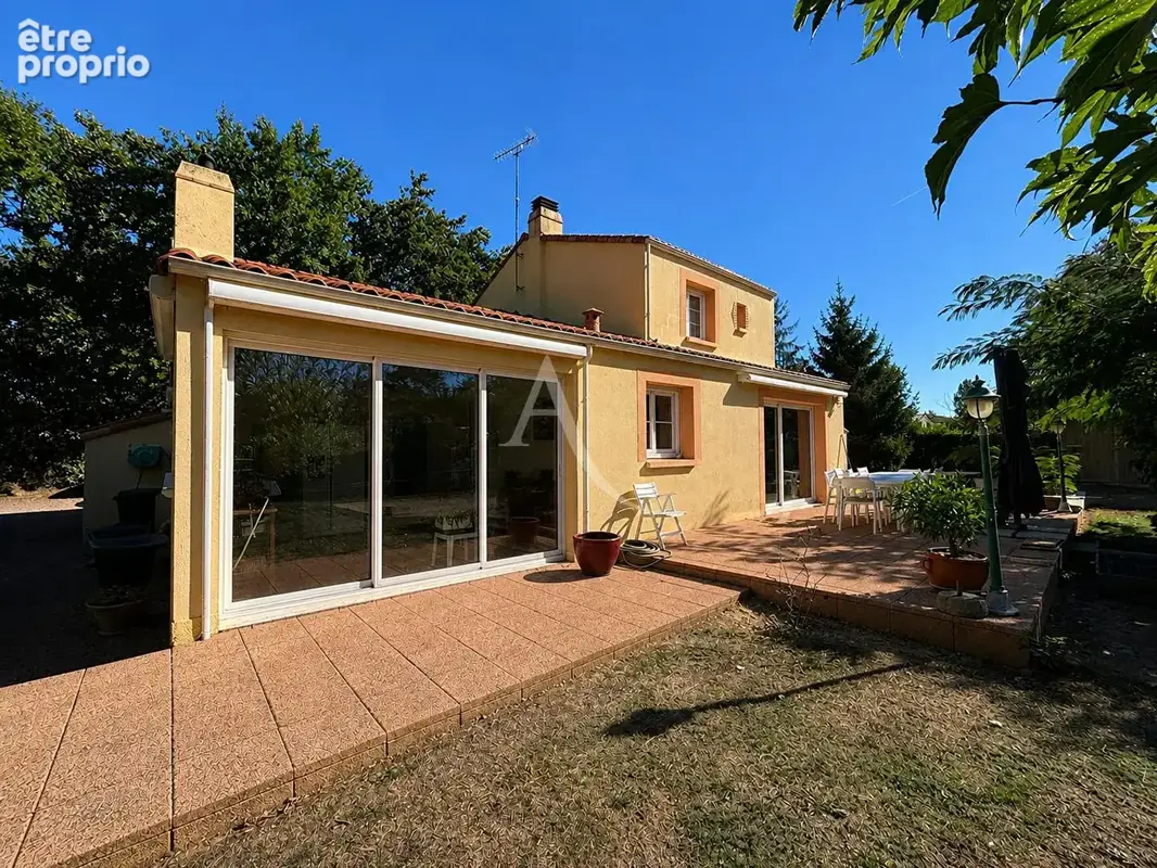Photo Maison à La Roche-Sur-Yon au prix de 332 000€