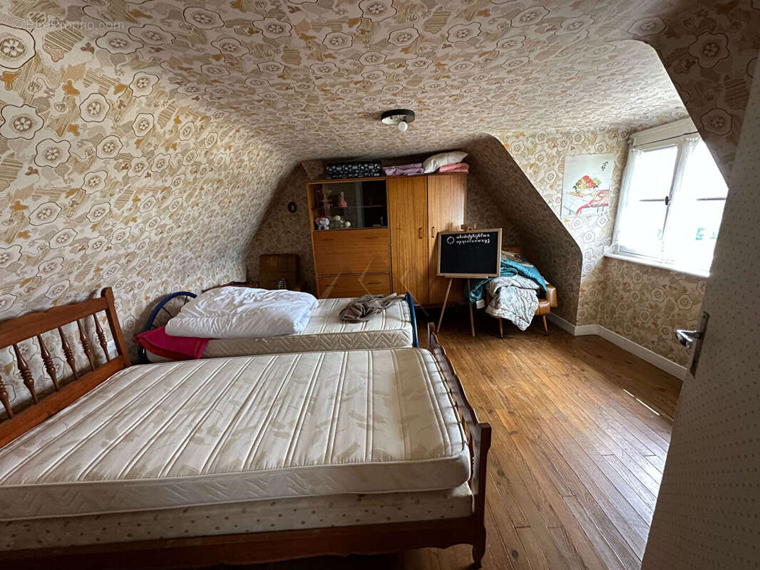 A vendre maison de ferme ou corps de ferme avec hangars et terrains proximite landerneau en campagne - photo 14