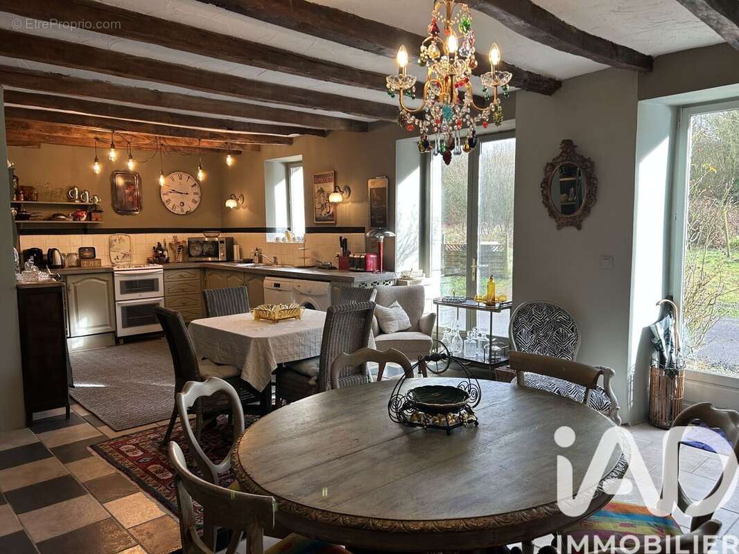 Maison 117 m² à Merillac  - photo 3