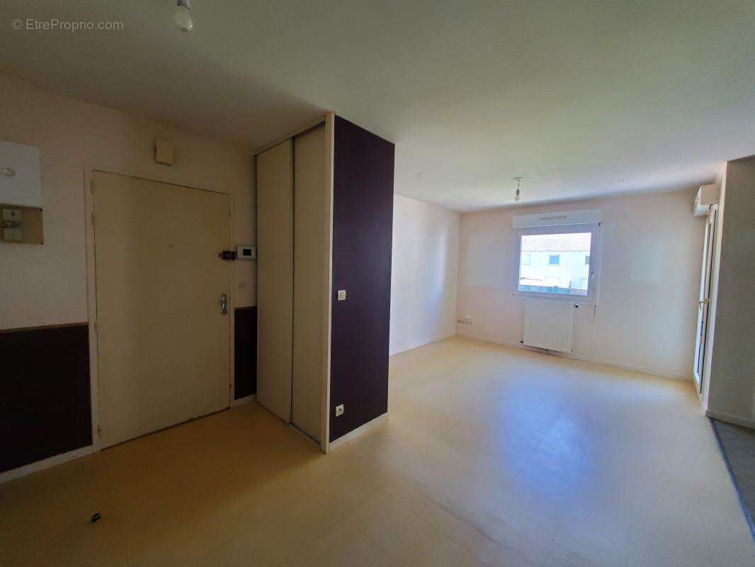Bel appartement de type 3 de 65.80m² proximité  Polyclinique - photo 2
