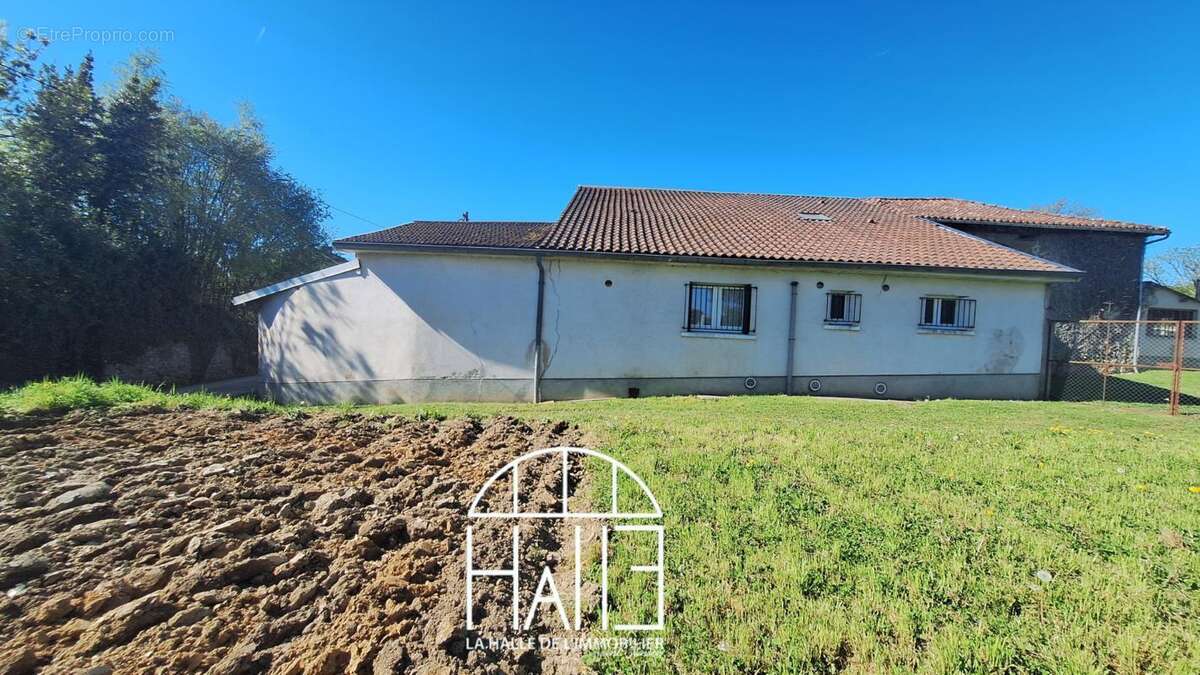 Maison à CHASSENON