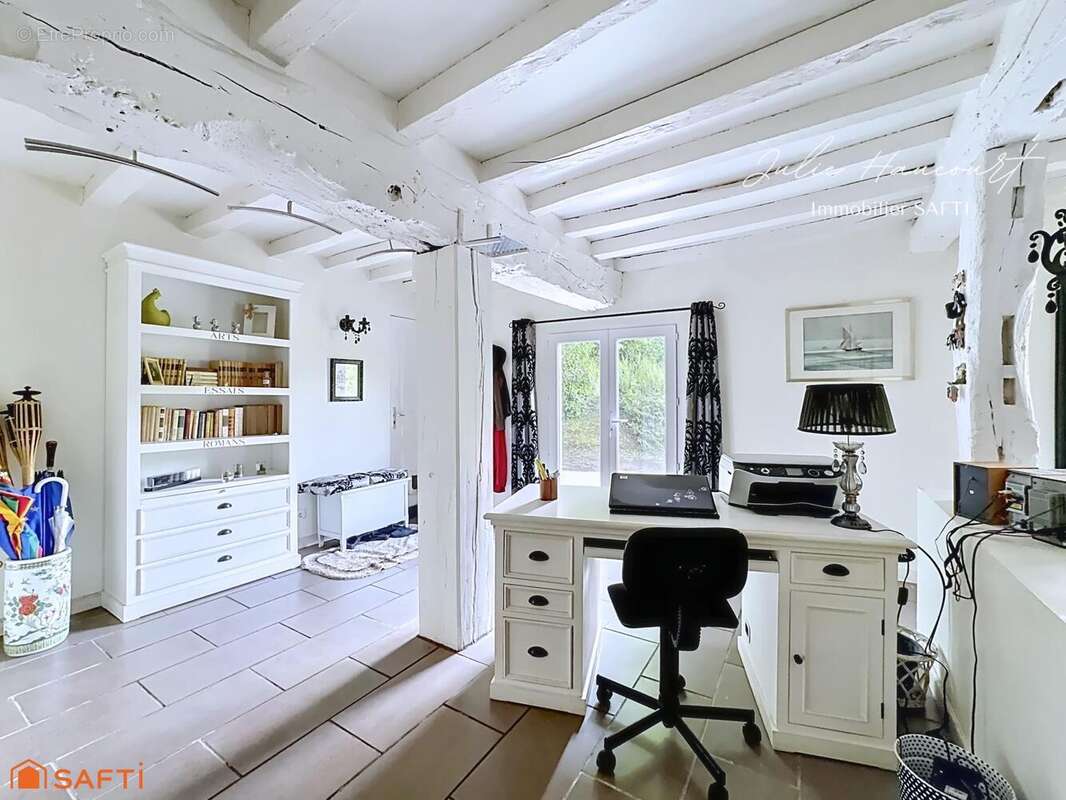 Maison 184 m² à Montilly-Sur-Noireau  - photo 6