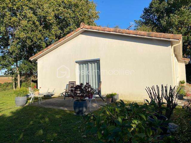 Maison à PONT-L&#039;ABBE-D&#039;ARNOULT