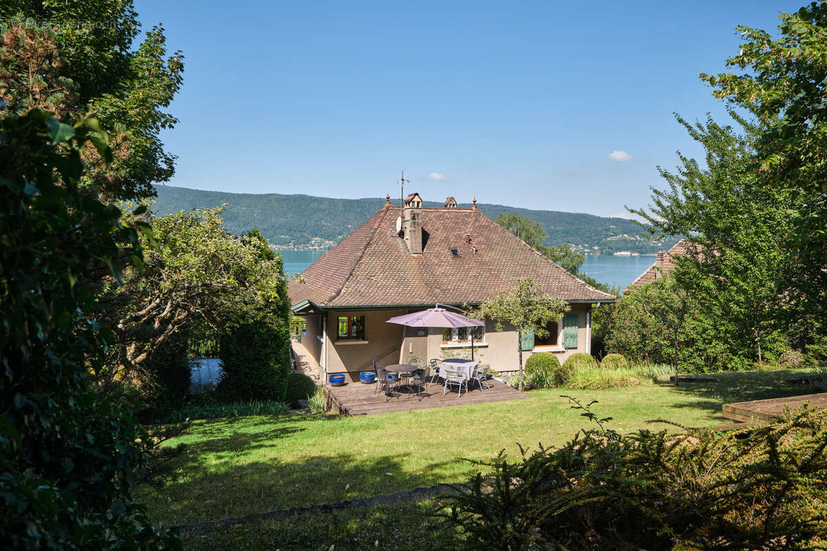 Maison à VEYRIER-DU-LAC