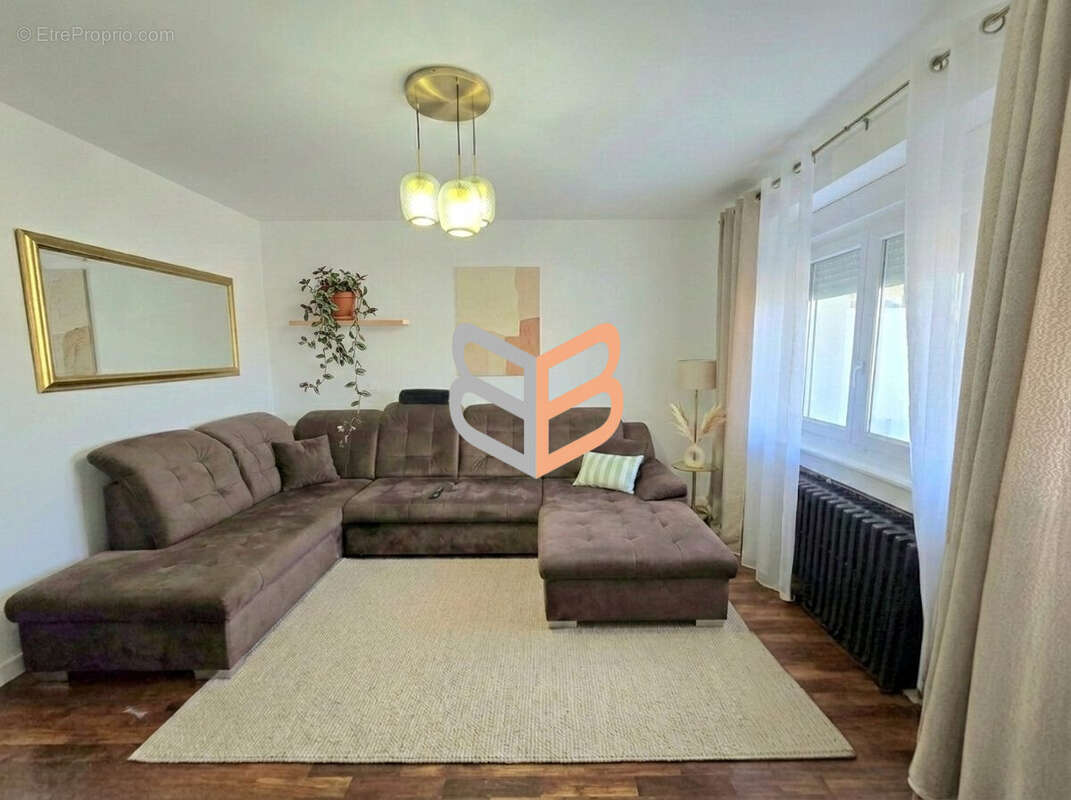 Maison à CUTRY