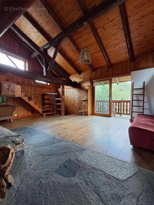 Chalet - 7 pièces / 2 logements - Bourg-St-Maurice - photo 5