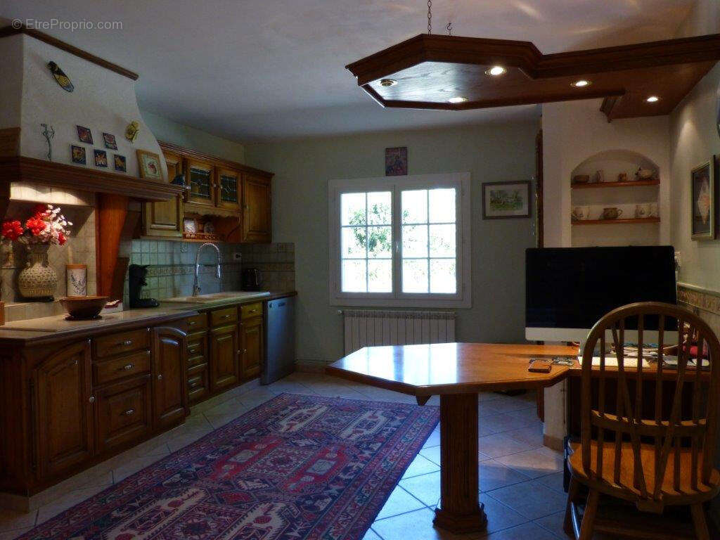 m cuisine 2 - Maison à MONT-DE-MARRAST