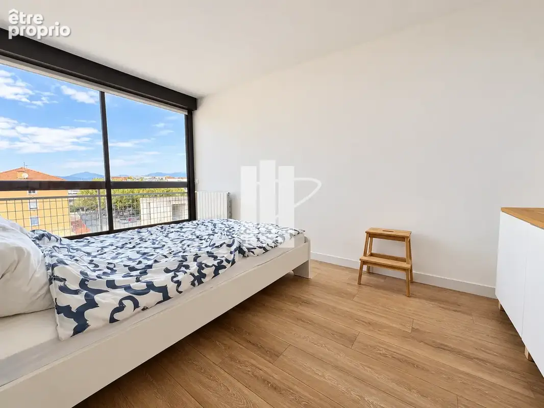 Saint-raphaël centre-ville   appartement 3 pièces de 64,80 m2   étage élevé   vue dégagée   entièrement rénové - photo 7