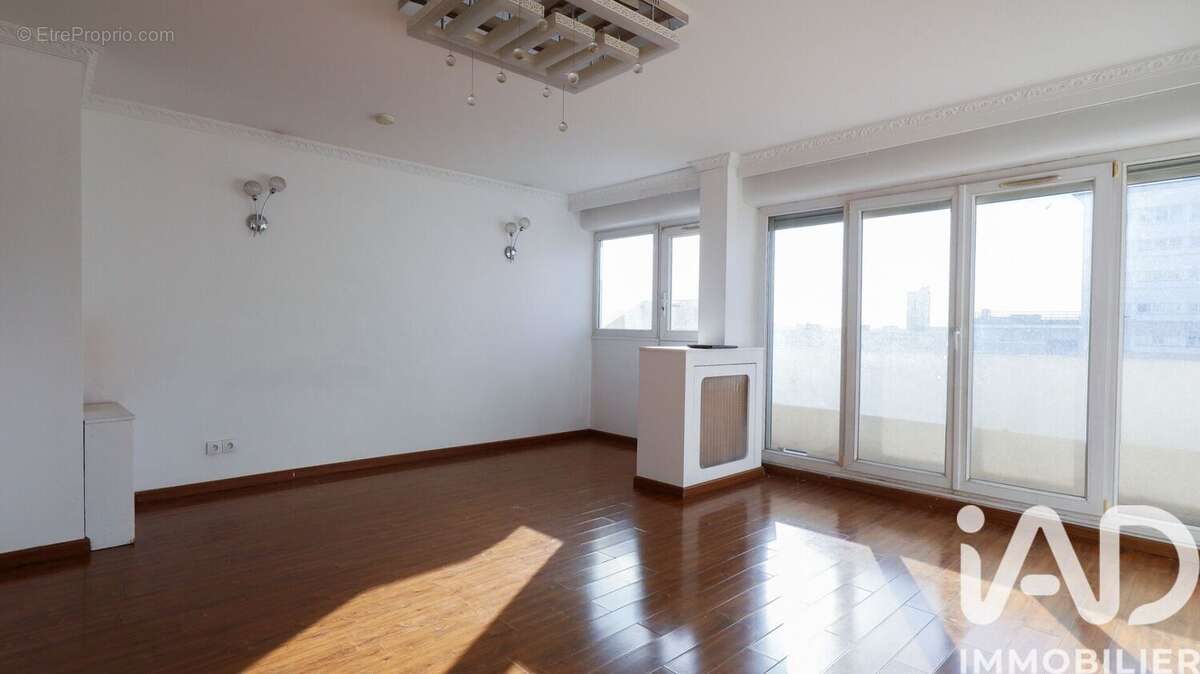 Photo 2 - Appartement à GENNEVILLIERS