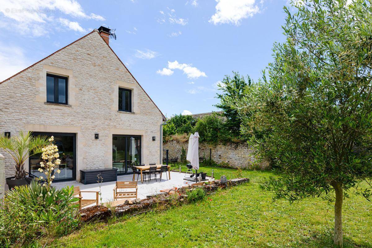 Maison à MONTAGNY-EN-VEXIN