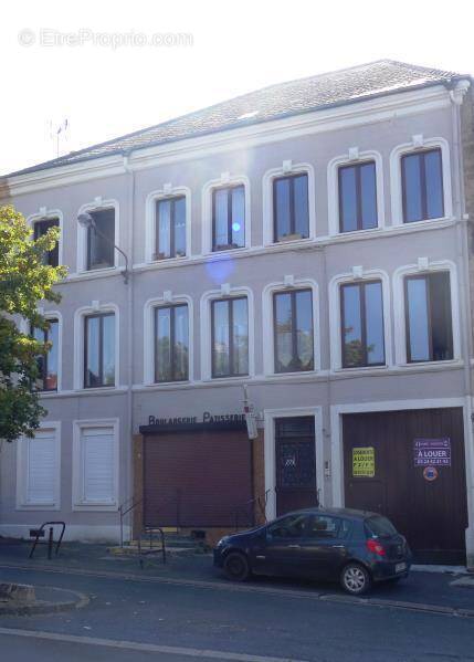 Appartement à SAINT-MENGES