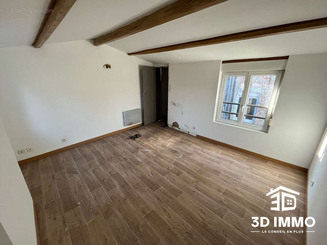 Appartement à AVESNES-SUR-HELPE