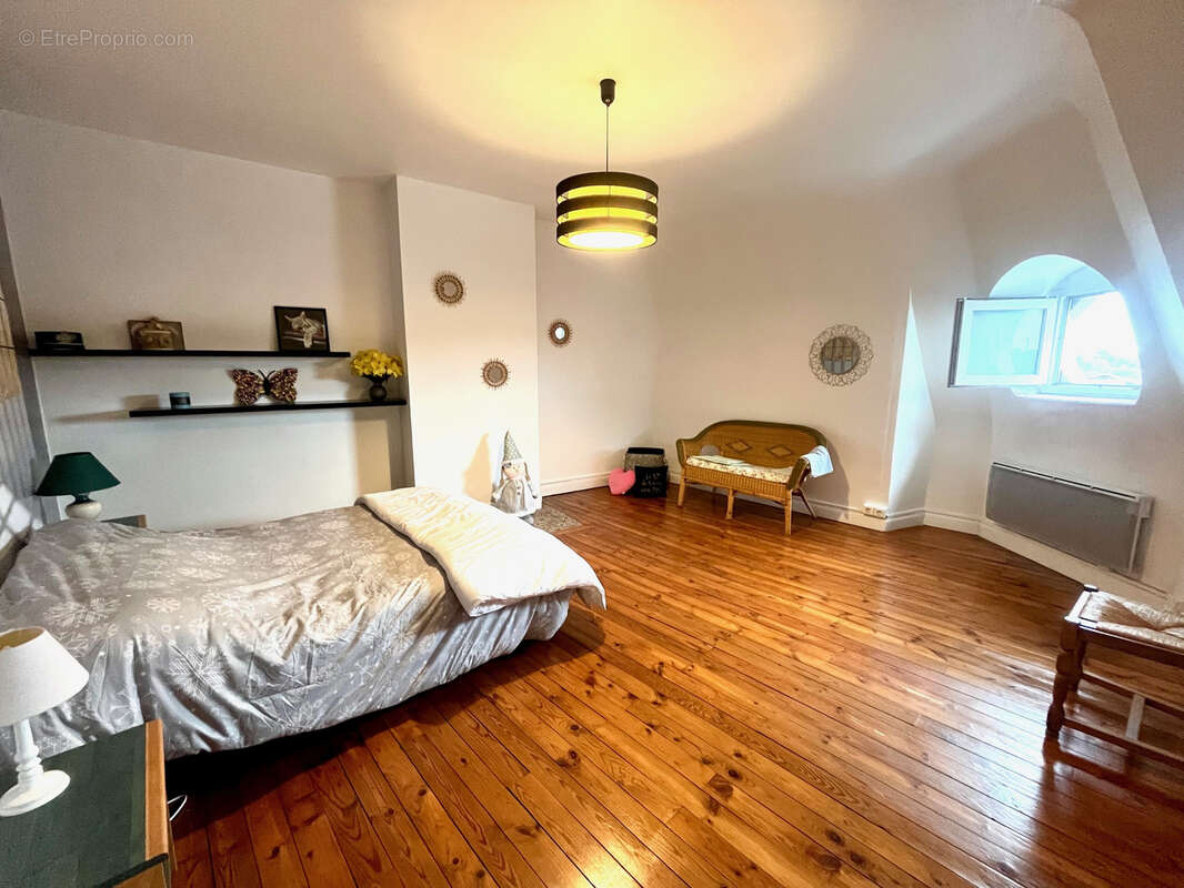 Maison à SAINT-QUENTIN