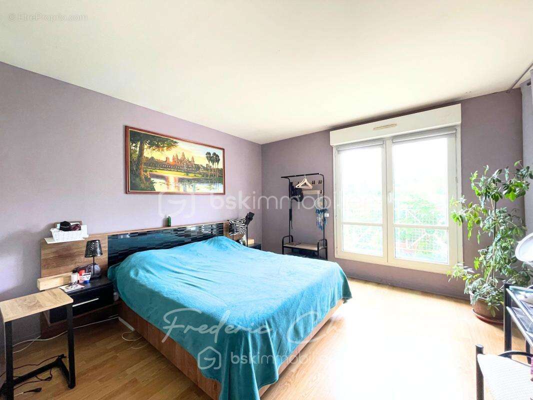 Maison à BUSSY-SAINT-GEORGES