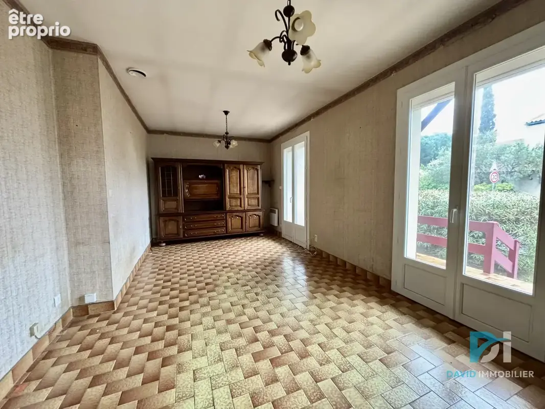 Villa plain-pied vias avec garage - photo 8