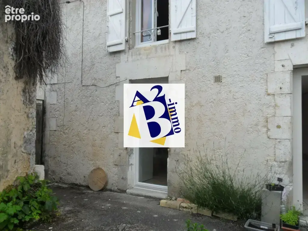 RUELLE SUR TOUVRE, immeuble de rapport, 3 lots - photo 6