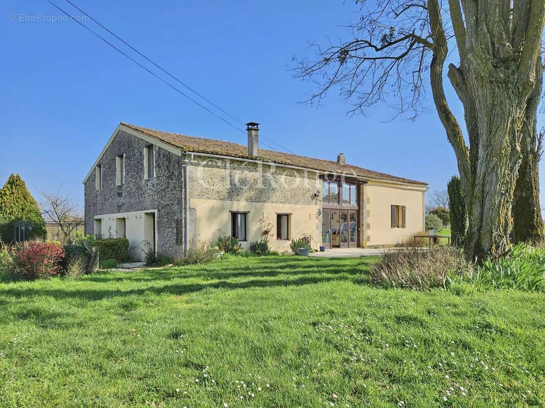 Maison à SAUVETERRE-DE-GUYENNE