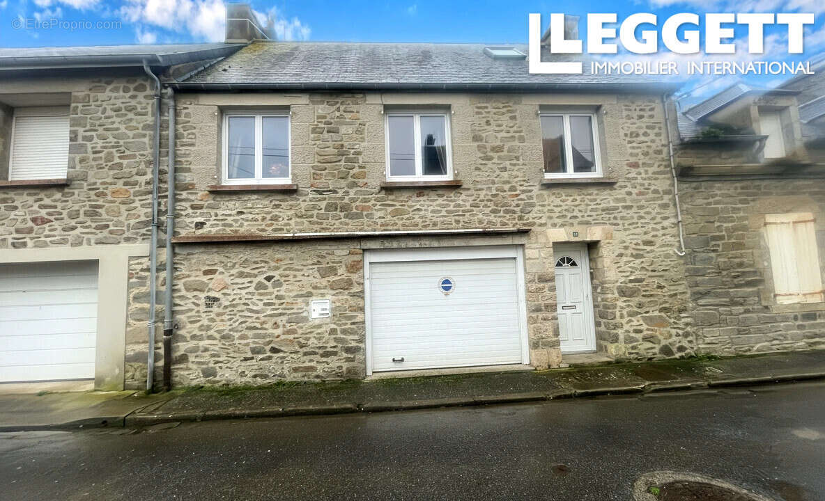 Maison à SAINT-VAAST-LA-HOUGUE