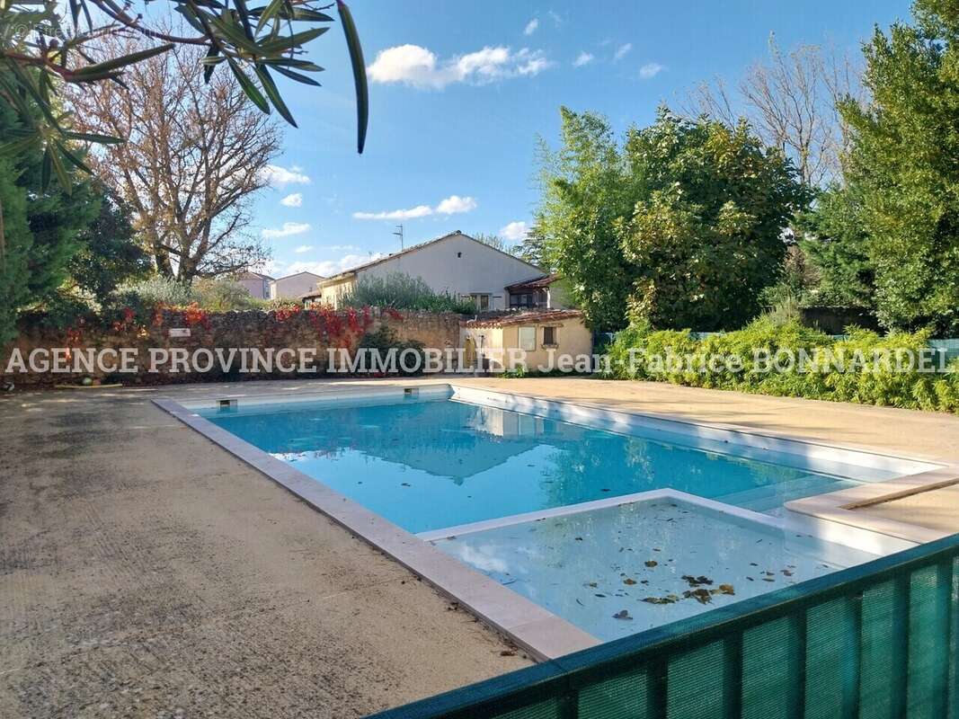 Appartement à SAINT-PAUL-TROIS-CHATEAUX