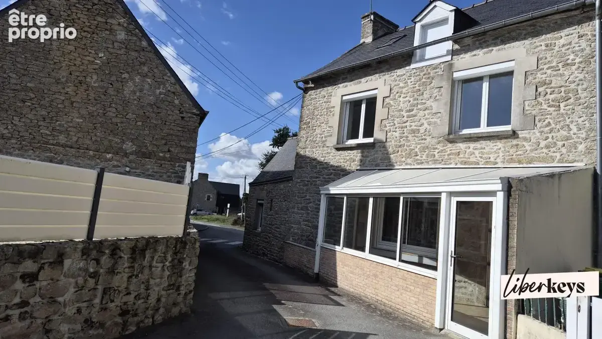 Maison à TRELIVAN