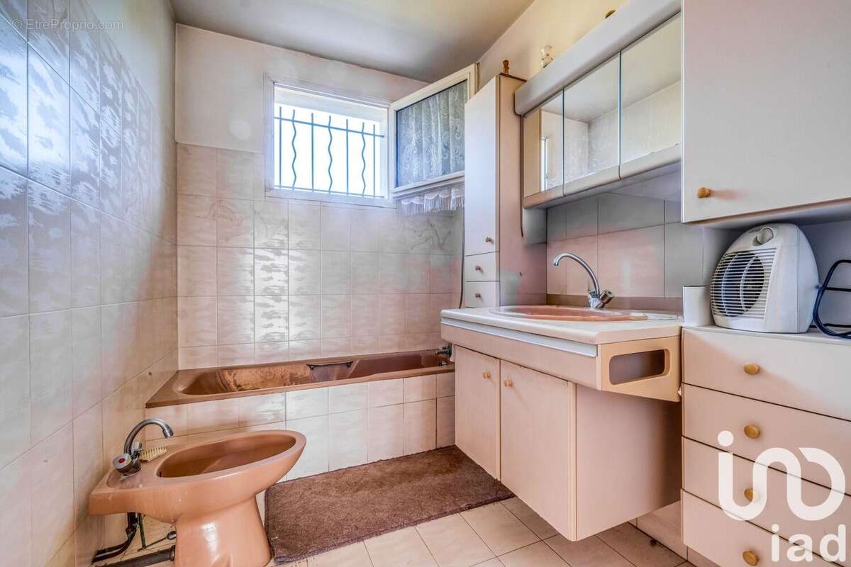 Photo 8 - Maison à LE BLANC-MESNIL