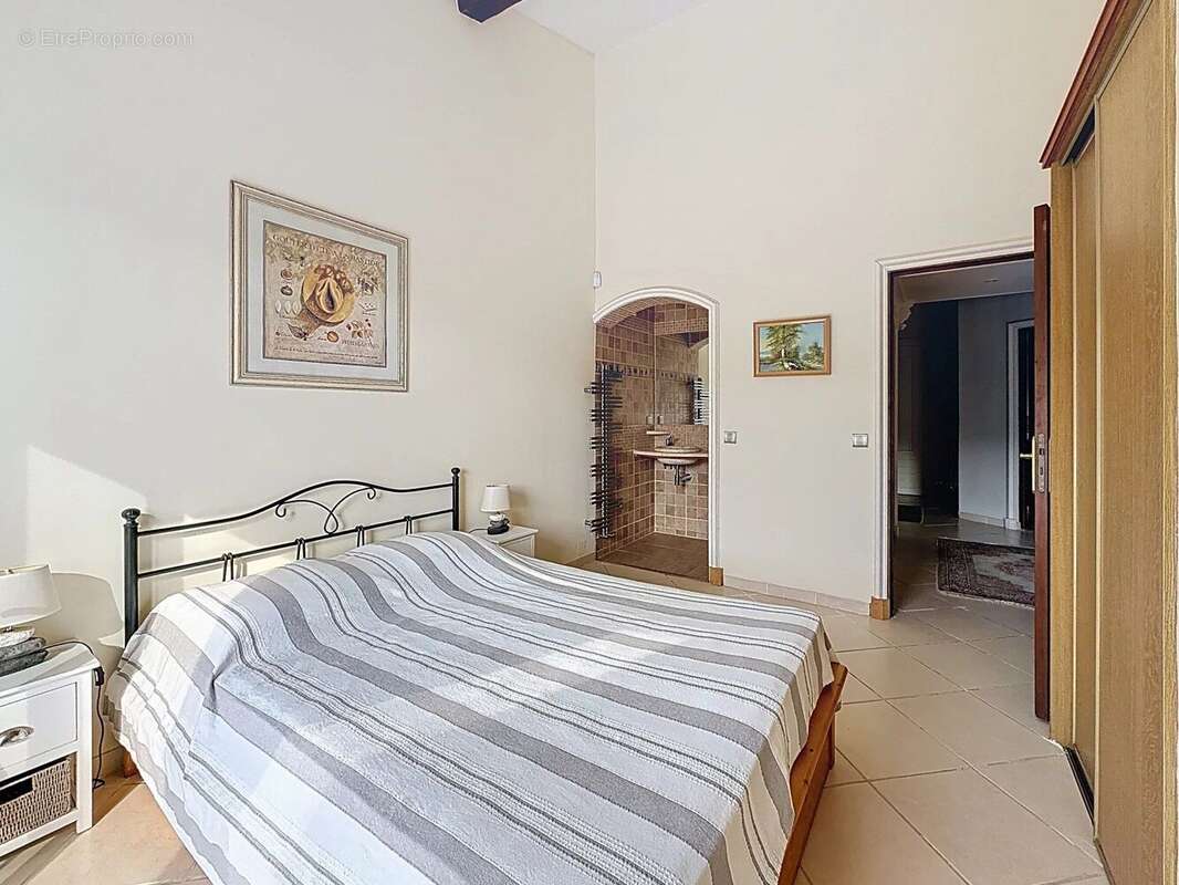 Maison à AURIBEAU-SUR-SIAGNE