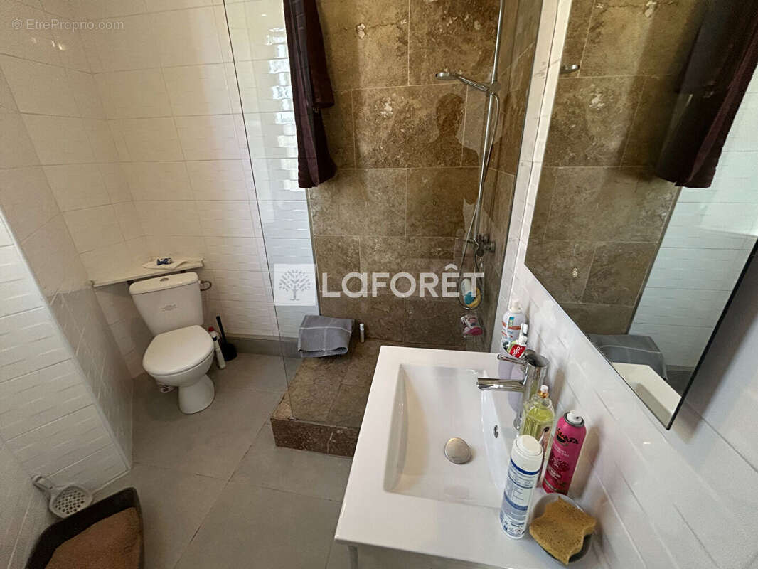 Appartement à MARSEILLE-7E