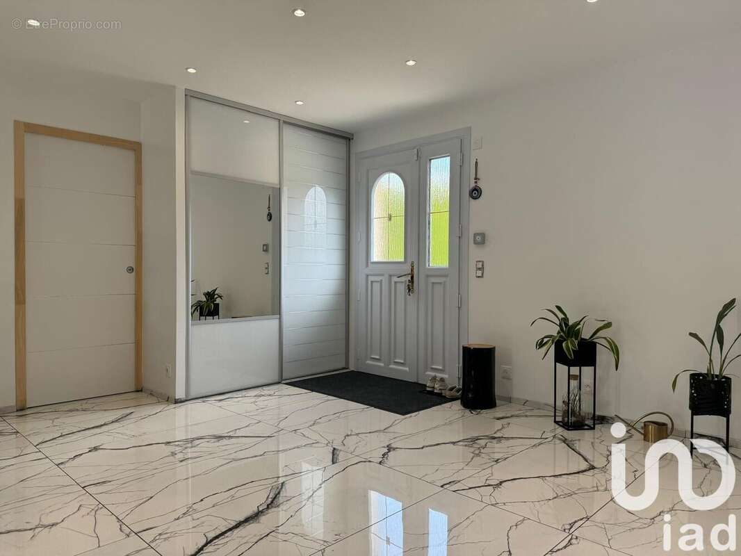 Photo 3 - Maison à MORET-SUR-LOING