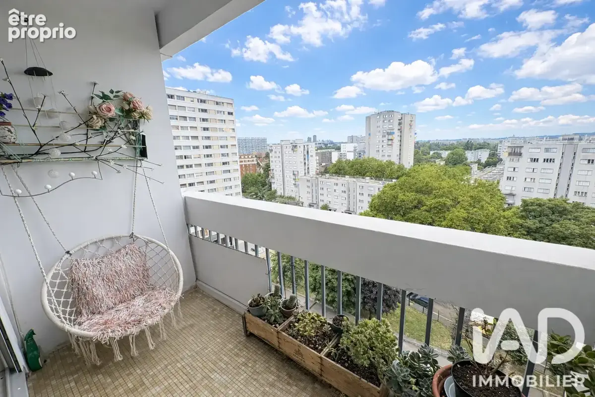 Photo 1 - Appartement à LA COURNEUVE