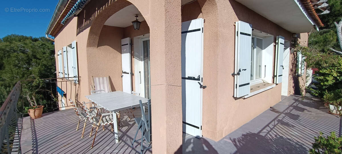 Maison à SAINT-MANDRIER-SUR-MER