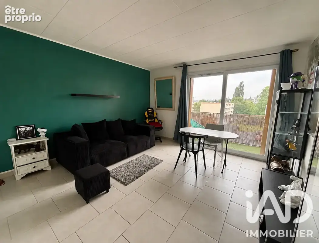 Photo 1 - Appartement à SAINT-FARGEAU-PONTHIERRY