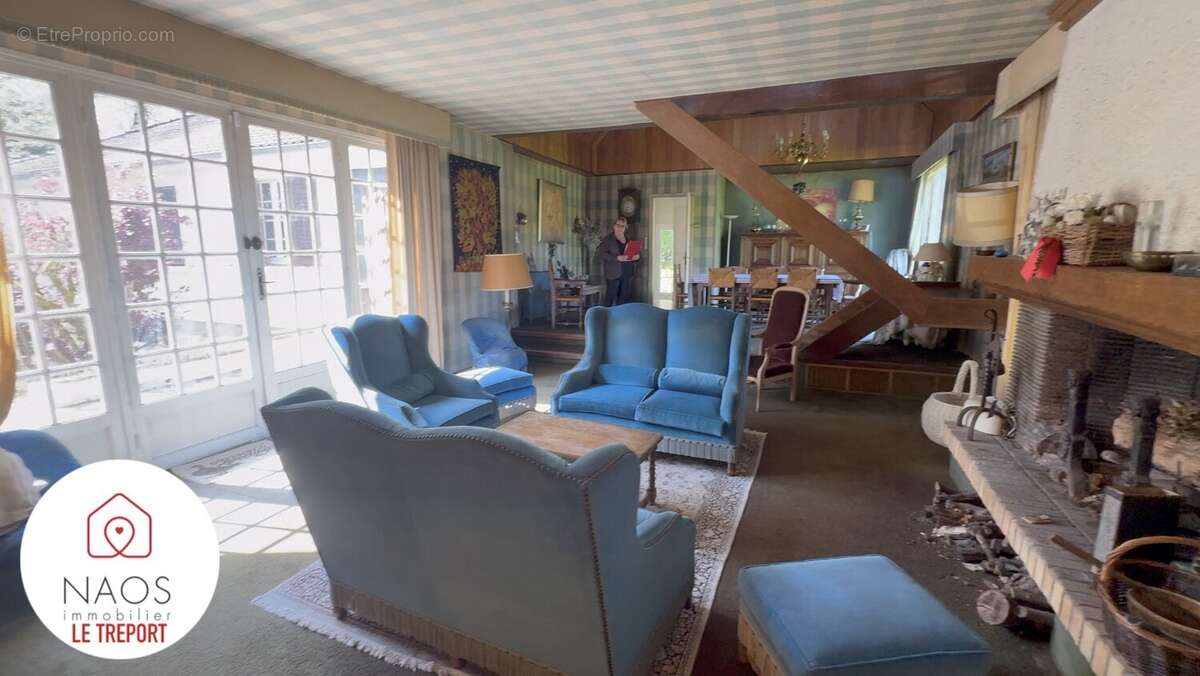 Pavillon individuel sur terrain de 2442 m² - photo 3