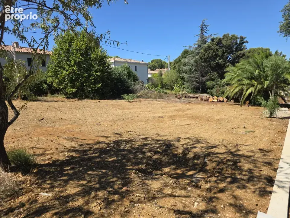Terrain 441 m² à Six-Fours-Les-Plages  - photo 8