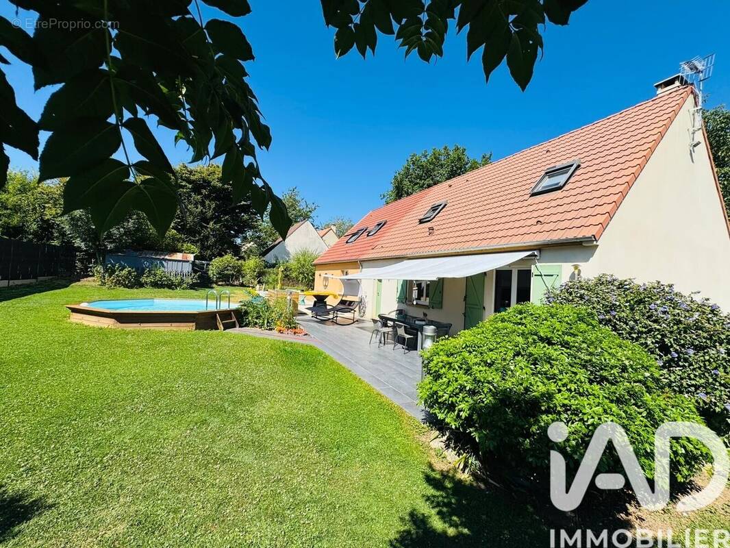 Photo 1 - Maison à BOISSY-LE-CHATEL