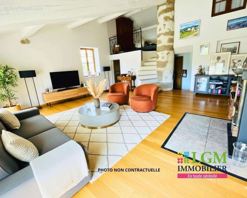 Maison à PLAN-DE-LA-TOUR