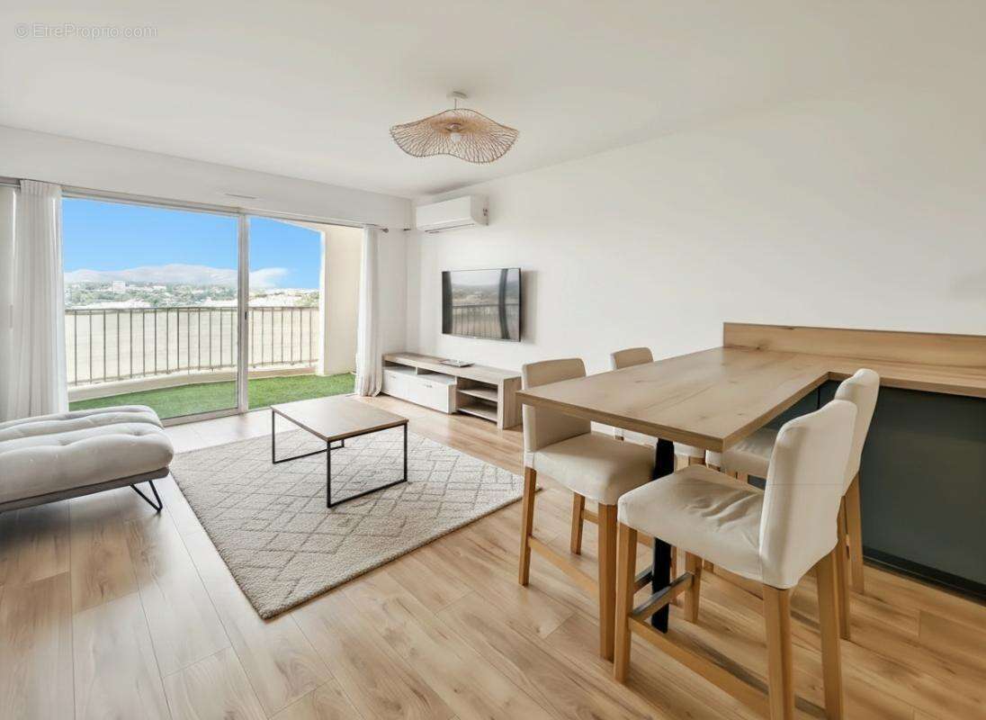 Appartement à SAINT-RAPHAEL