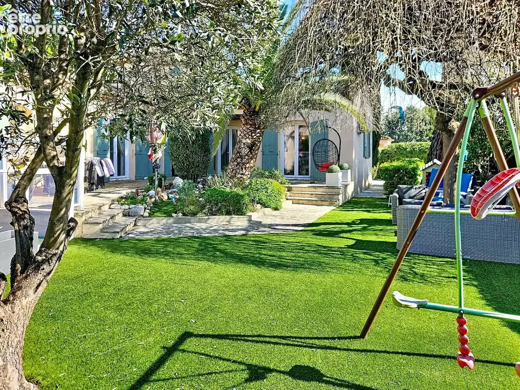 Villa 5 chambres et piscine - photo 1