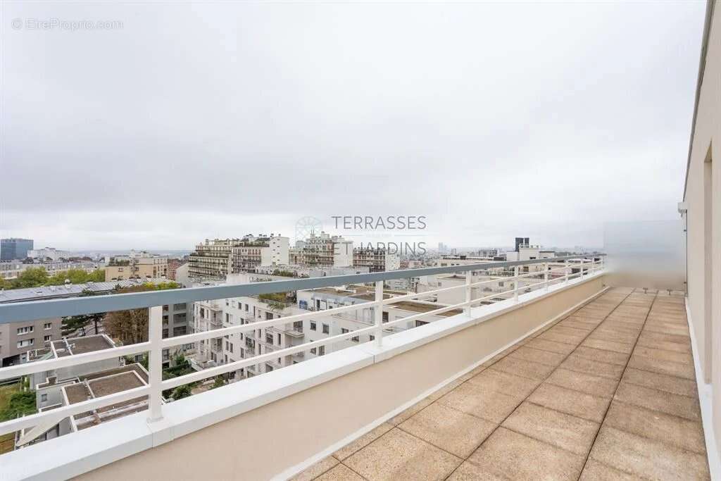 Appartement à PARIS-20E