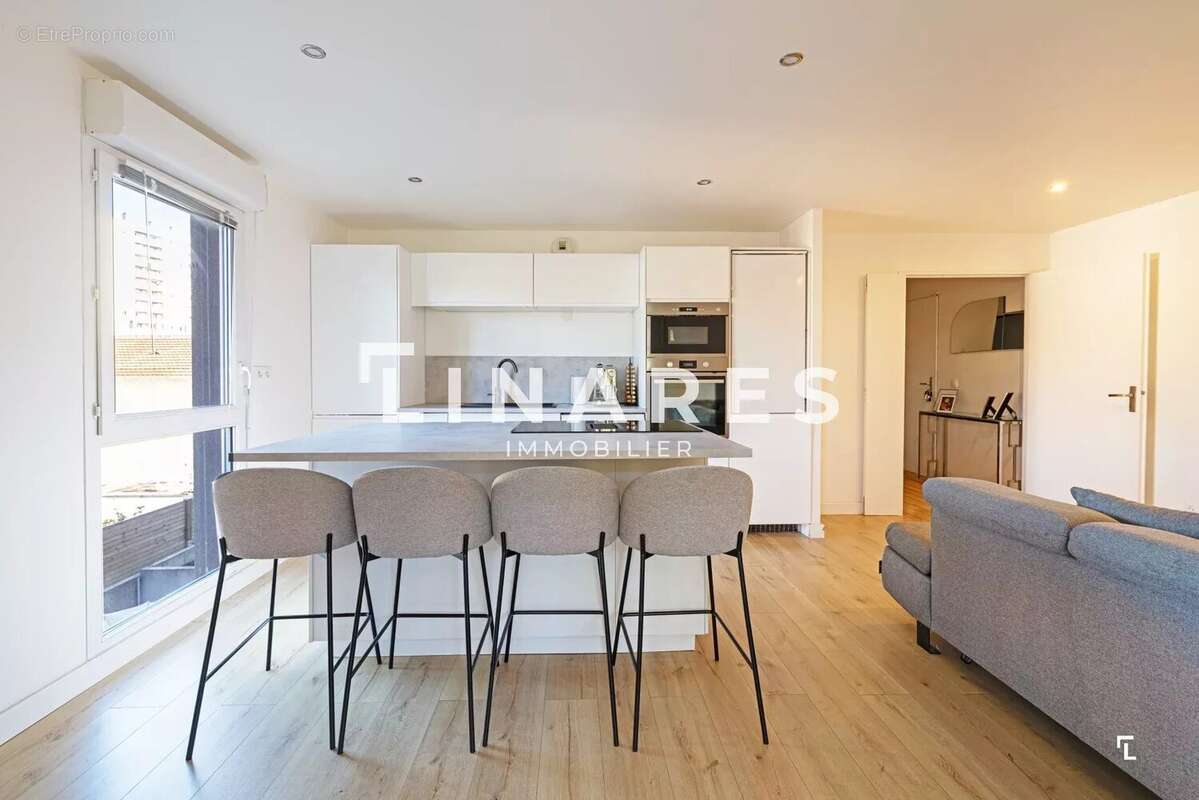 Appartement à MARSEILLE-9E