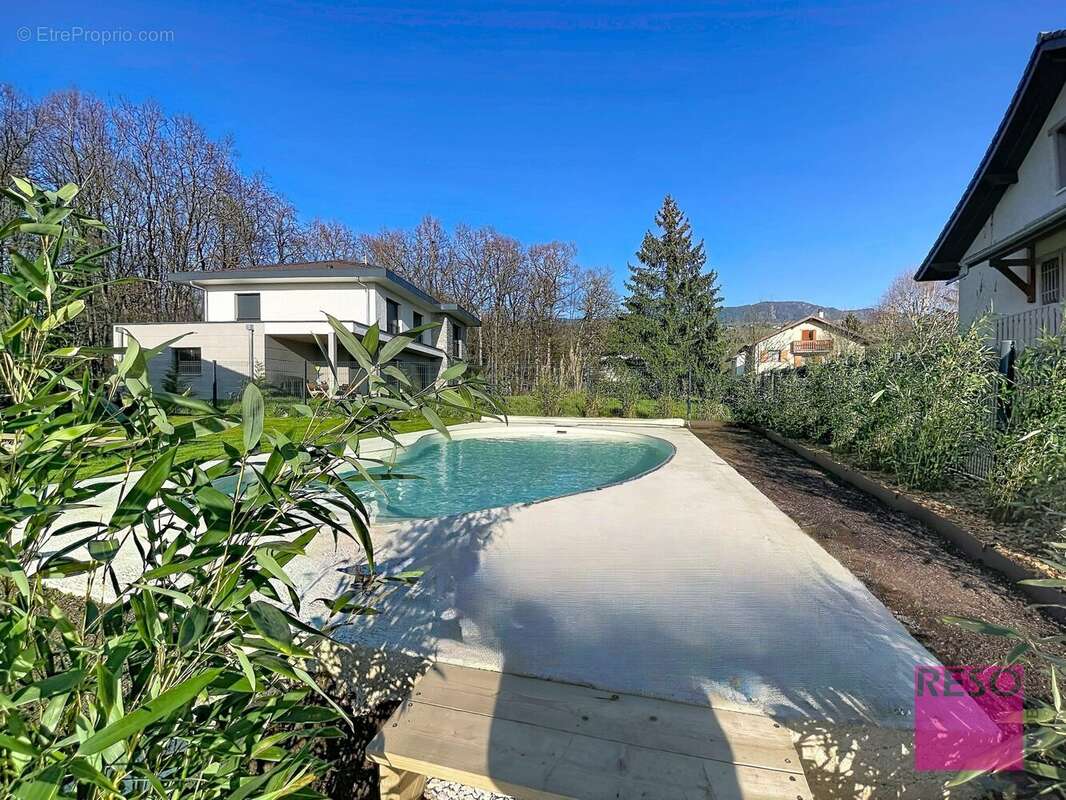 Maison à CRANVES-SALES