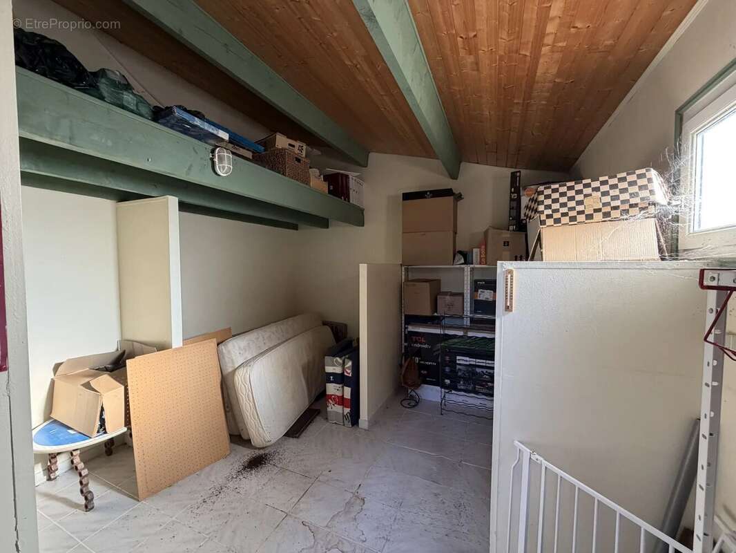 Maison à CHATEAUNEUF-DE-GADAGNE