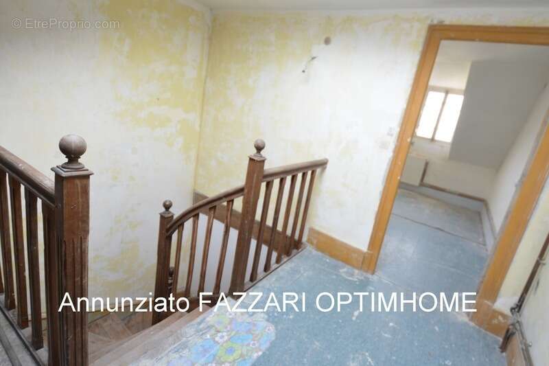 Maison à MONT-DEVANT-SASSEY