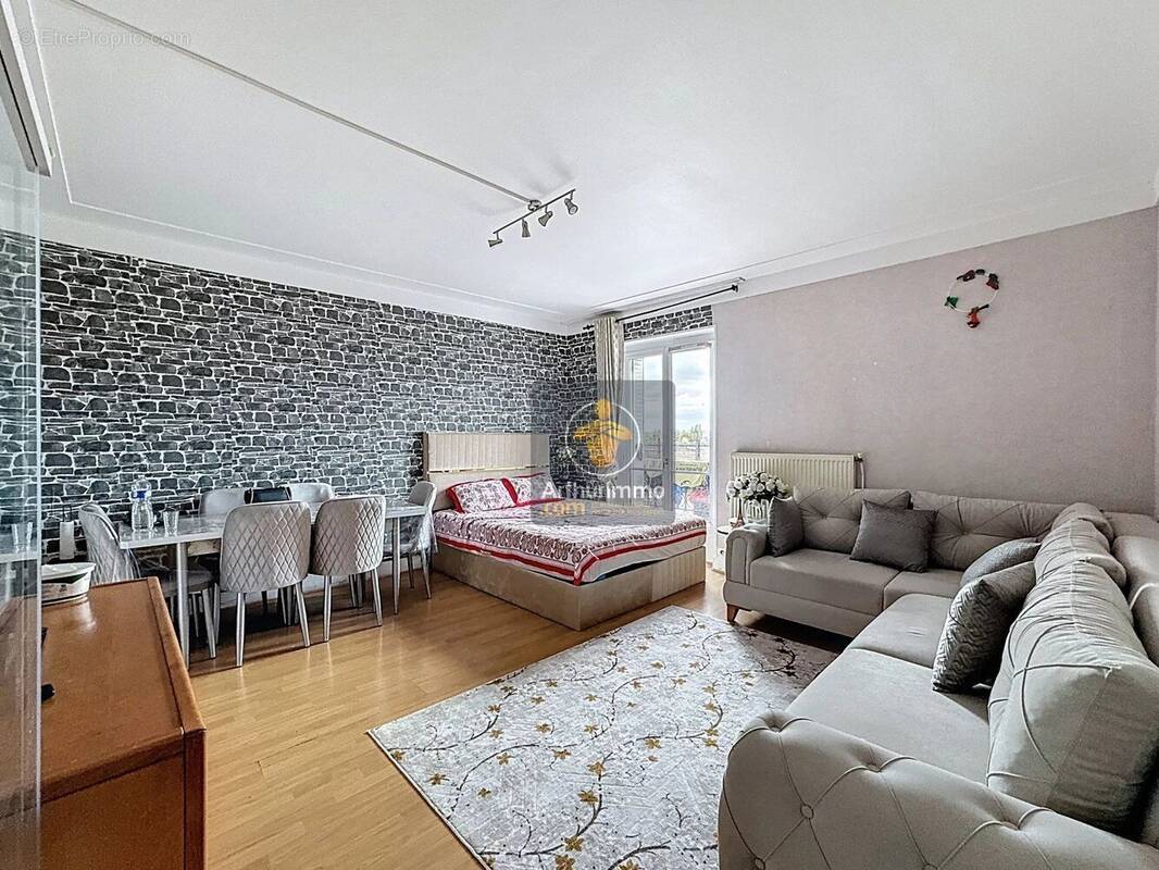 Appartement à VILLENEUVE-SAINT-GEORGES