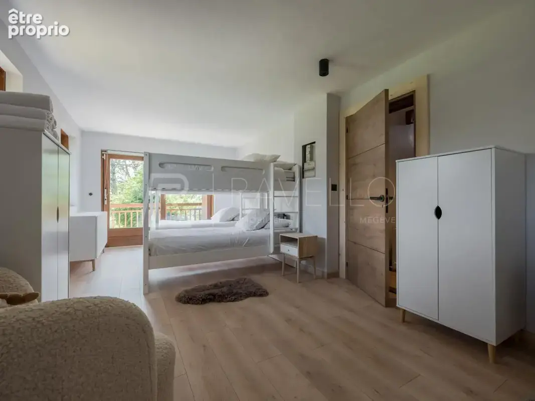 Chalet composé de cinq appartements   300 m2 avec vue exceptionnelle sur le Mont-Blanc - photo 12