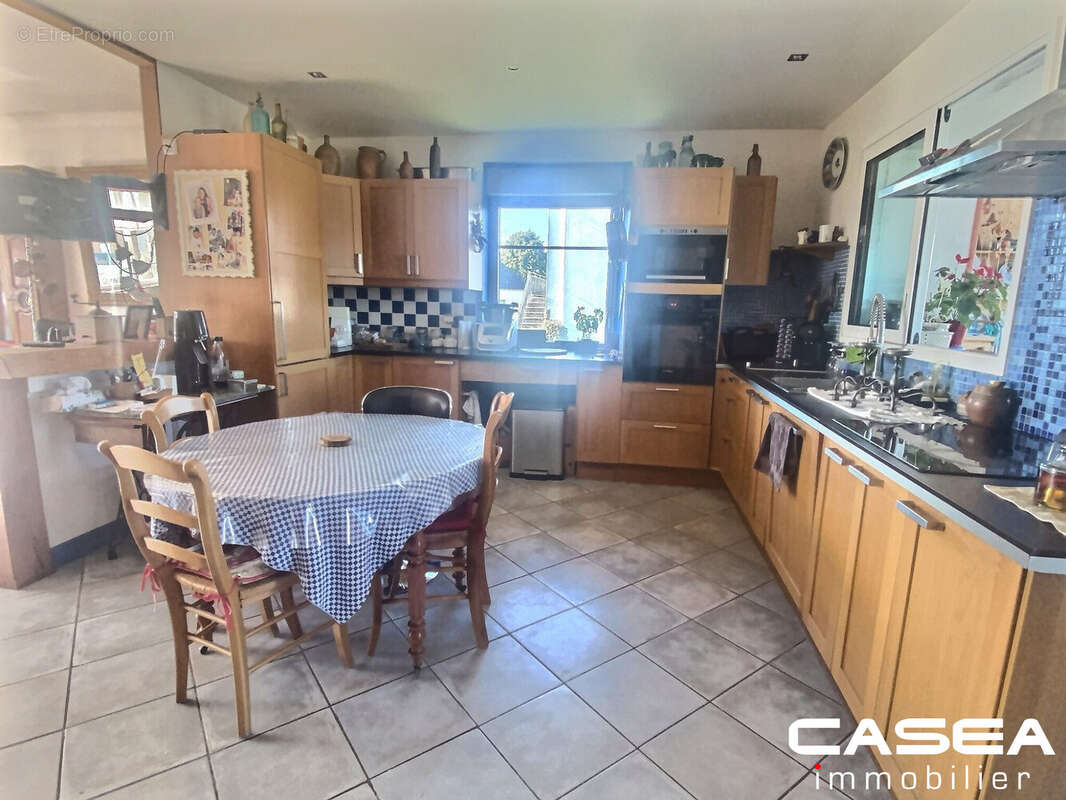 Maison à PLONEOUR-LANVERN