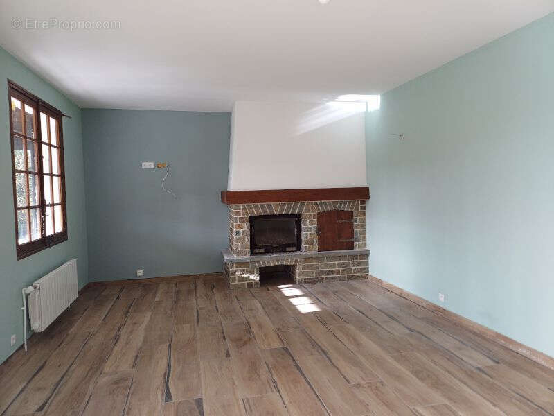 Maison à SAINT-GERMAIN-SUR-AY