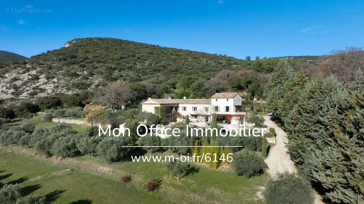 Maison à LOURMARIN
